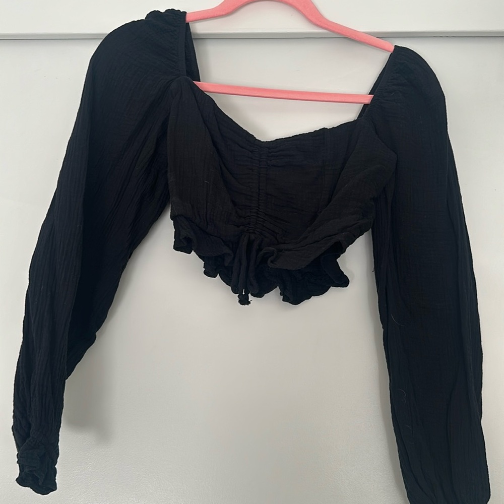 Show me ur mumu cropped top